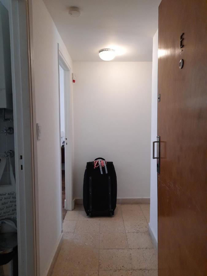 Lo Que Ud. Necesita. Apartment