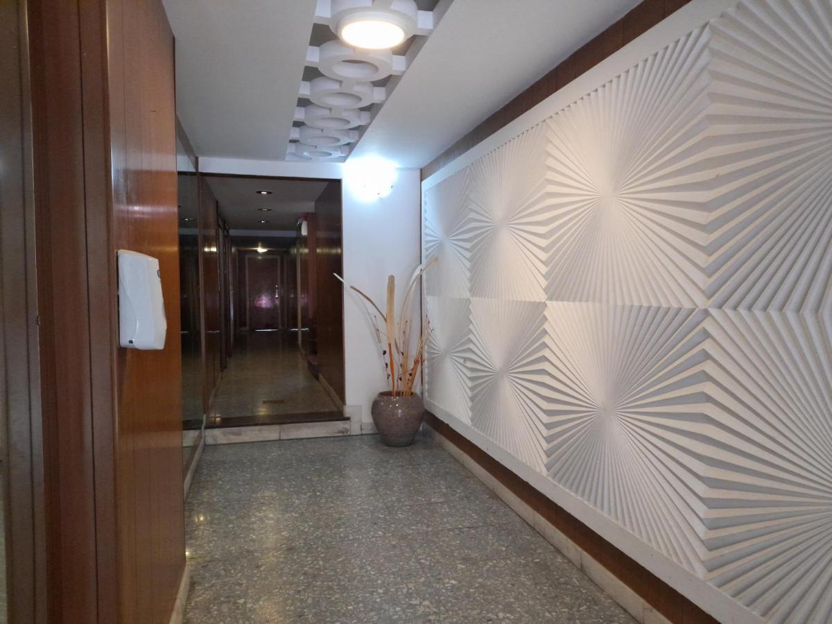 Lo Que Ud. Necesita. Apartment