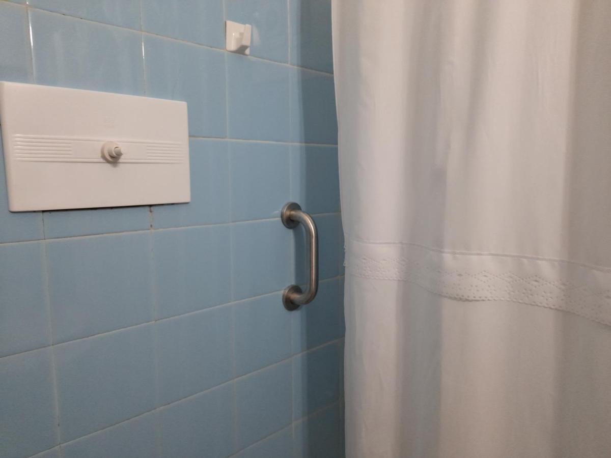 Lo Que Ud. Necesita. Apartment *